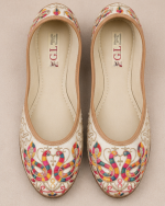 Ivory Garden Floral Mojari