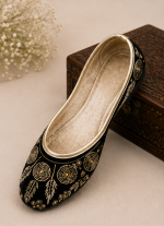 Midnight Gold Rosette Embroidered Jodhpuri Mojari - Image 2
