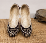 Black Lotus Handpainted Mojari - Image 3
