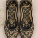 Golden Scales Handcrafted Mojari