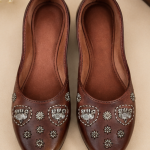 Royal Elephant Oxidized Mojari