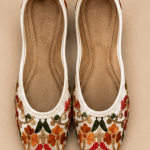 Pastel Phool Embroidered Mojari