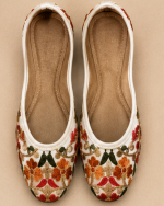 Pastel Phool Embroidered Mojari