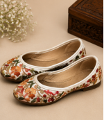 Pastel Phool Embroidered Mojari - Image 2