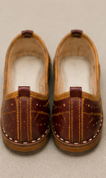 Vintage Brown Leather Jodhpuri Mojari - Image 4