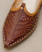 Vintage Brown Leather Jodhpuri Mojari - Image 5