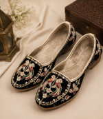 Royal Meenakari Thread Mojari - Image 3