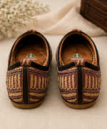 Rajwadi Gold Weave Ethnic Jodhpuri Mojari & Rajasthani Shoes For Men - Image 4